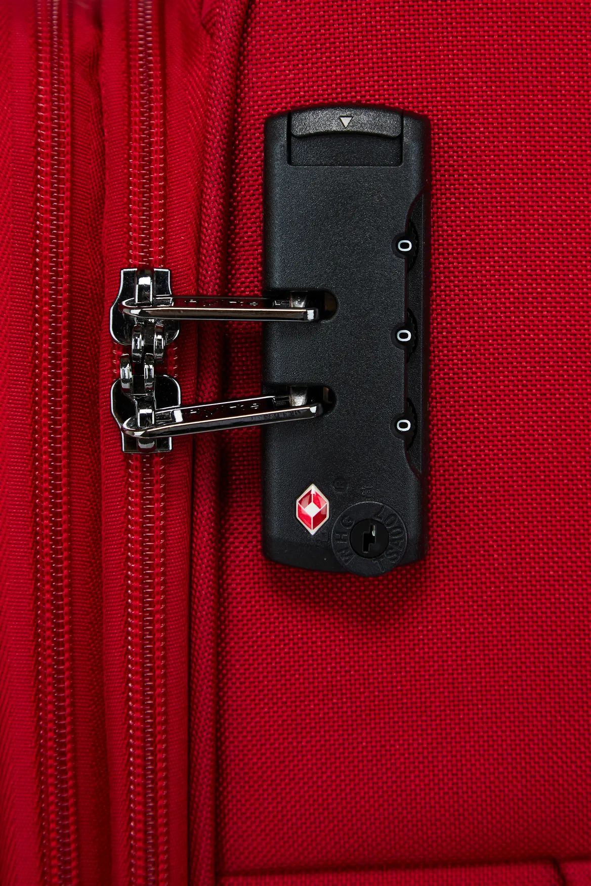 Phoenix 69cm Suitcase